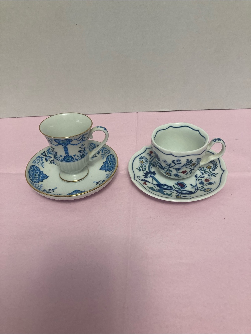 Vintage Avon European cup & saucer set of two Demitasse (Italy) the Netherlands